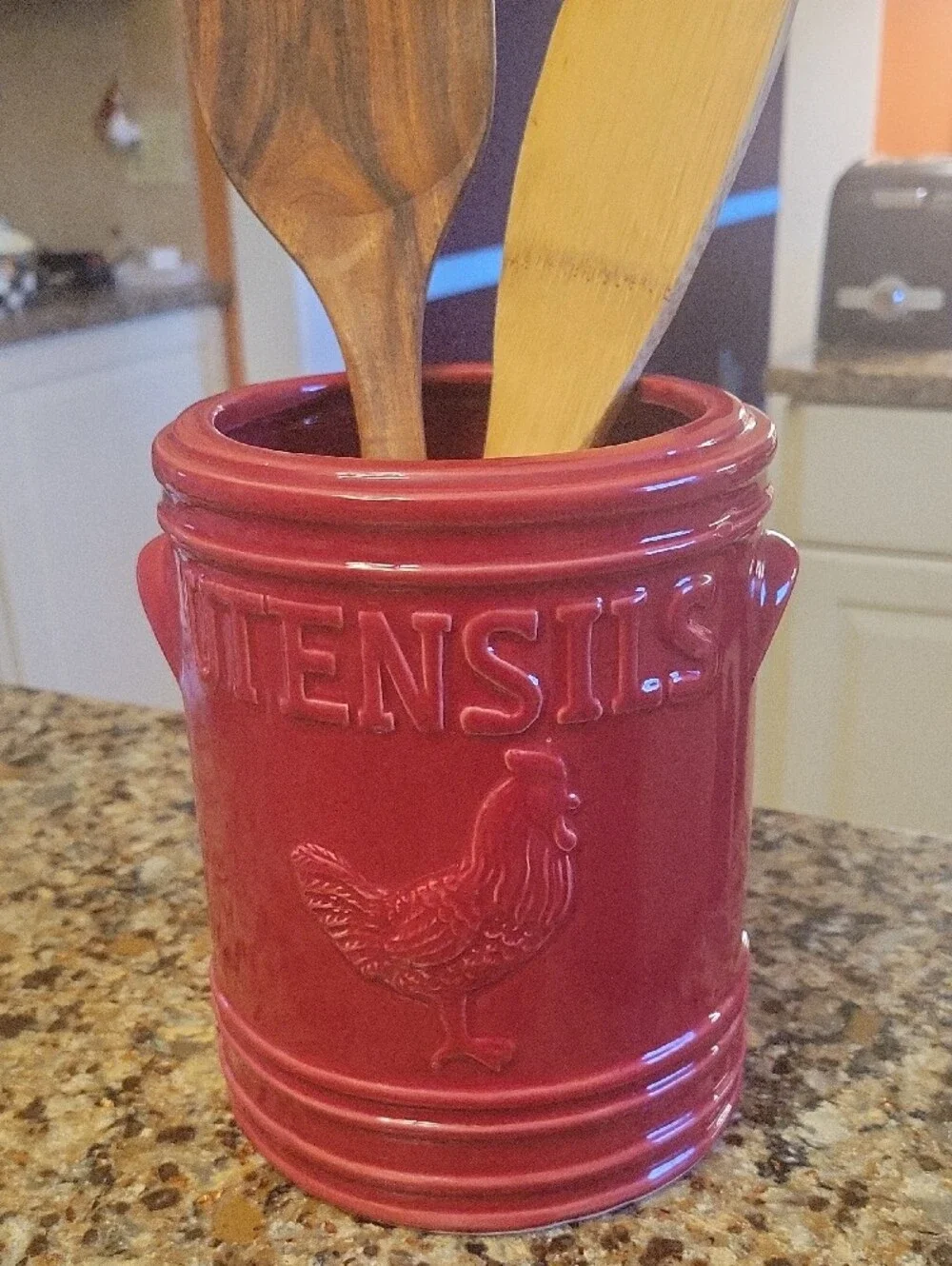 Pier 1 bold red